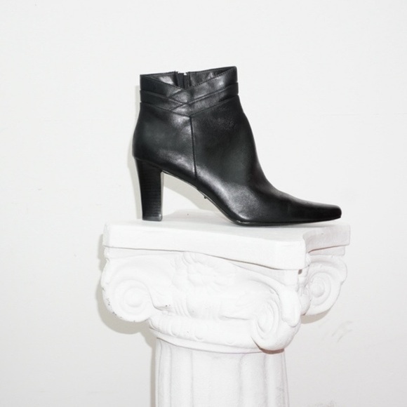 Worthington Black Pointed Casual Booties - Picture 1 of 8